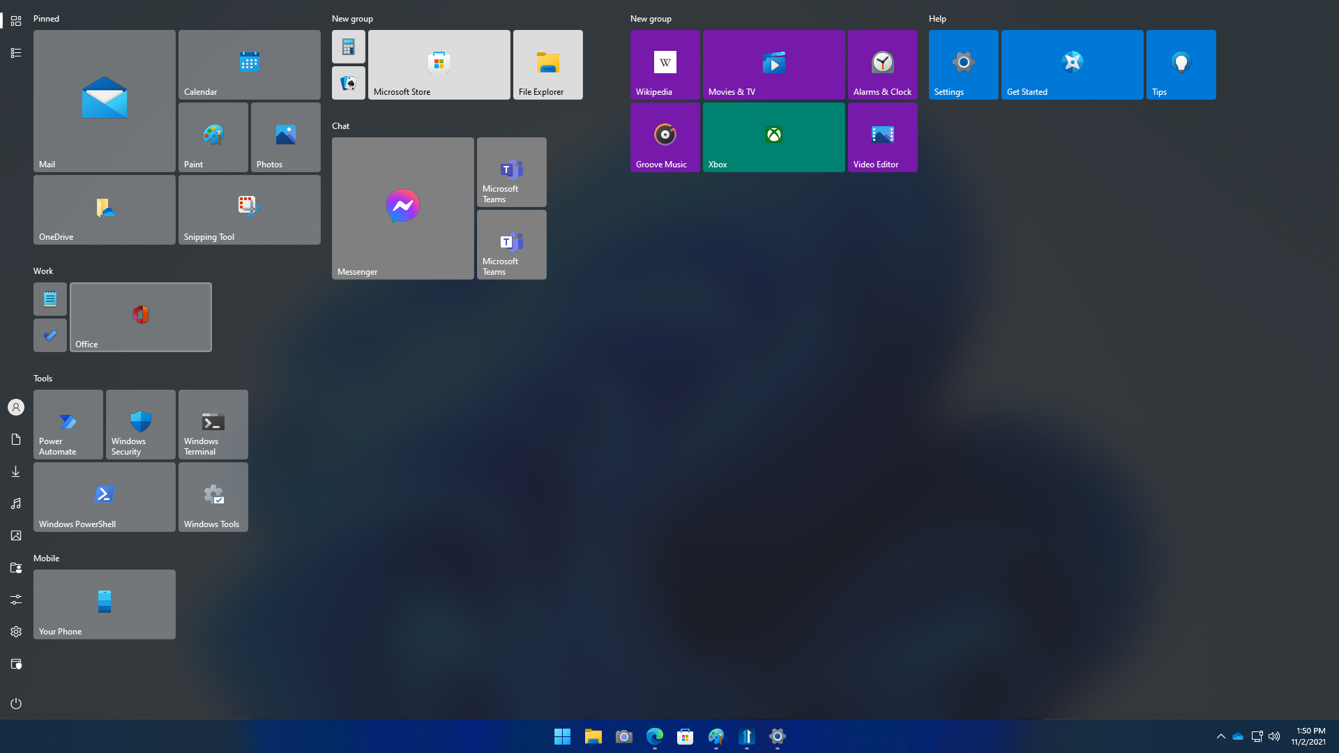 Use a full-screen Start menu in Windows 11.